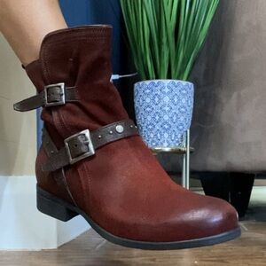 Miz Mooz Sammie Boots in Cabernet